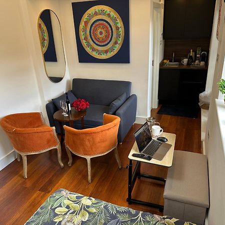 Bespoke Gallery Guesthouse 亨顿 外观 照片