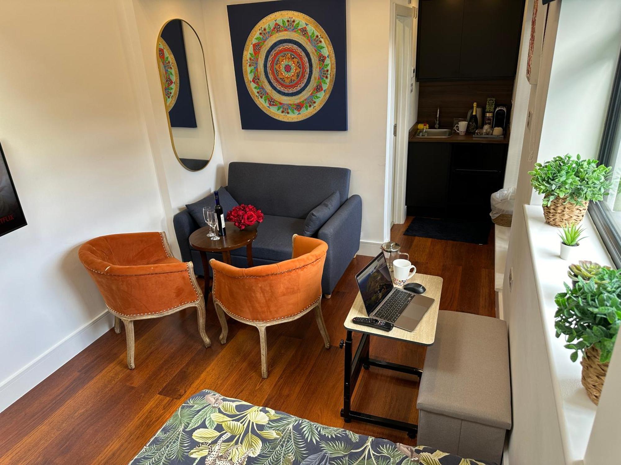 Bespoke Gallery Guesthouse 亨顿 外观 照片