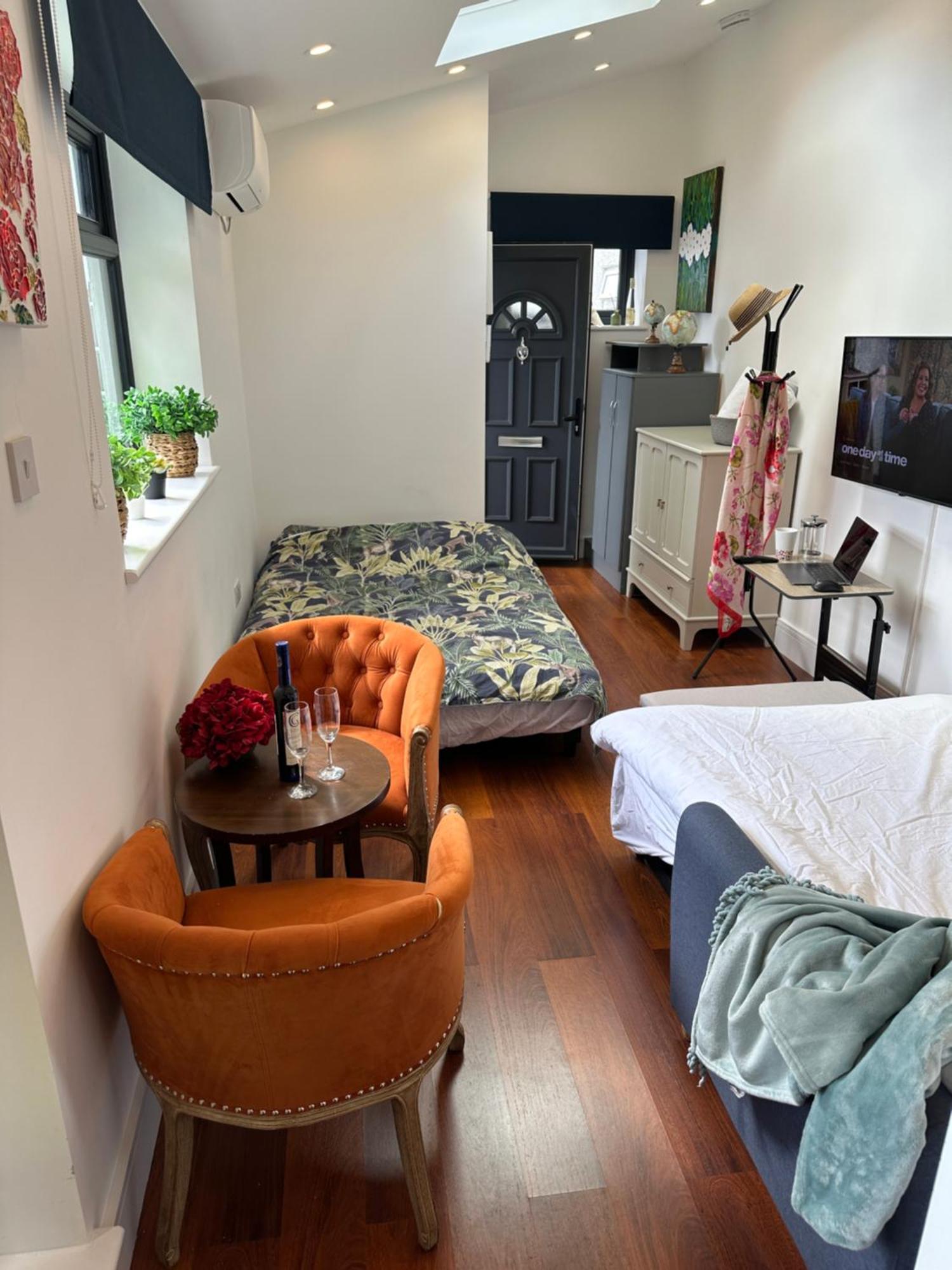 Bespoke Gallery Guesthouse 亨顿 外观 照片