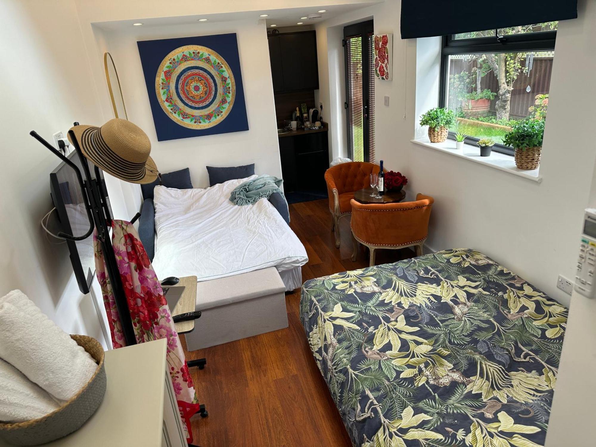 Bespoke Gallery Guesthouse 亨顿 外观 照片