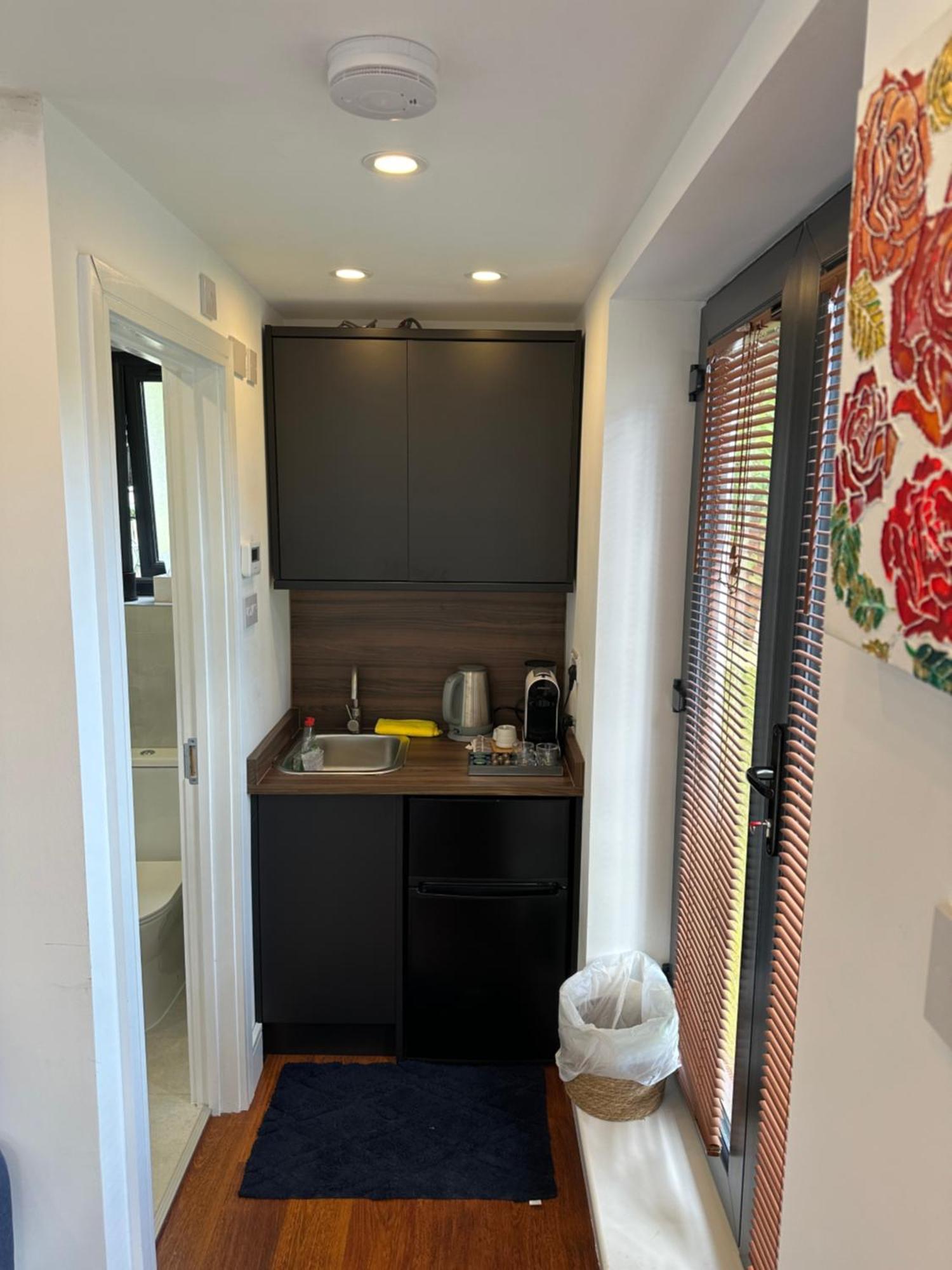 Bespoke Gallery Guesthouse 亨顿 外观 照片