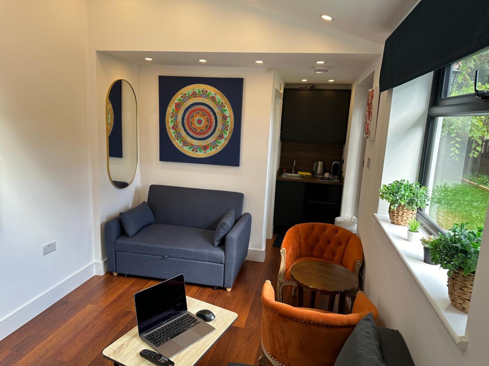 Bespoke Gallery Guesthouse 亨顿 外观 照片