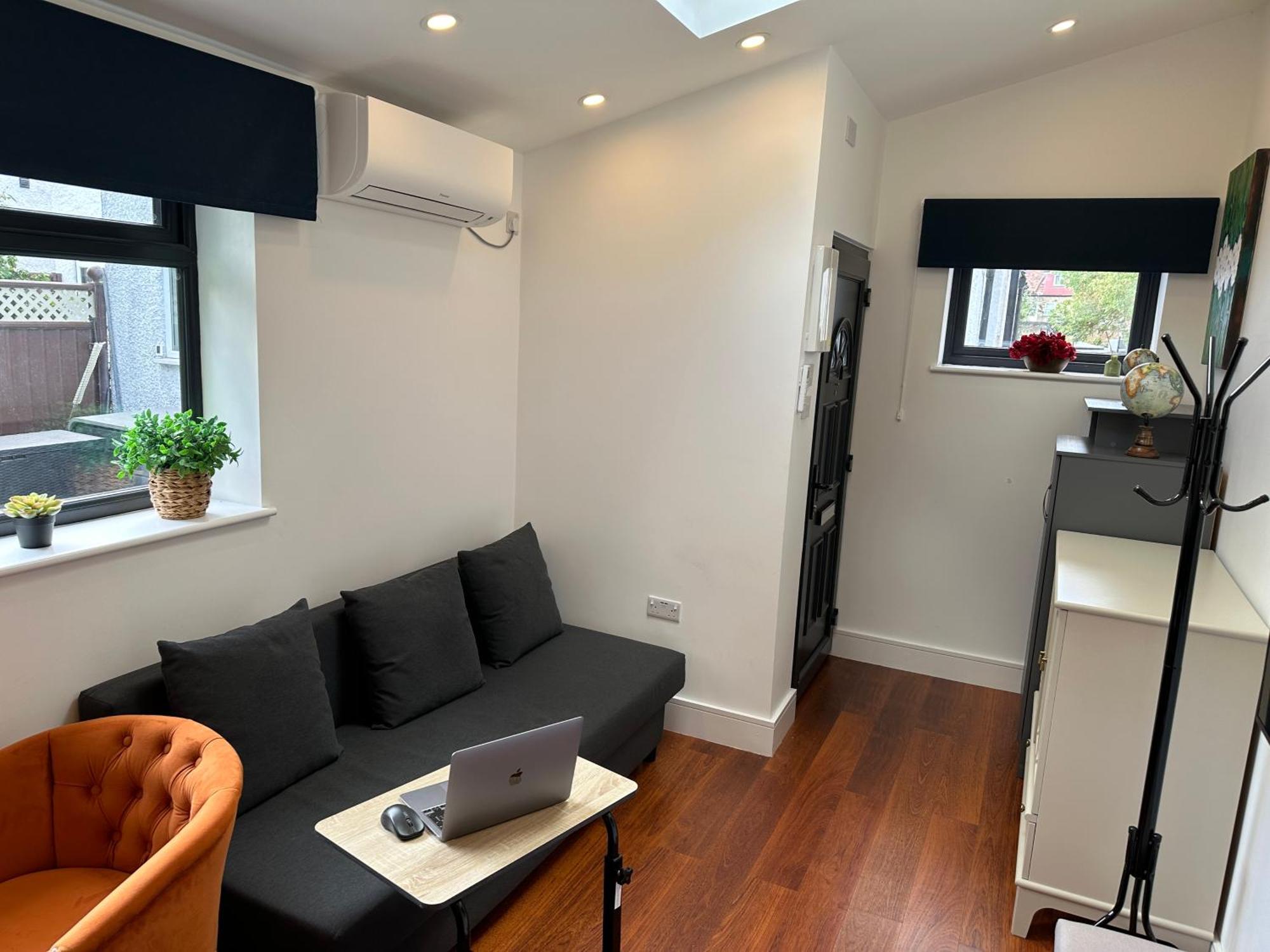 Bespoke Gallery Guesthouse 亨顿 外观 照片