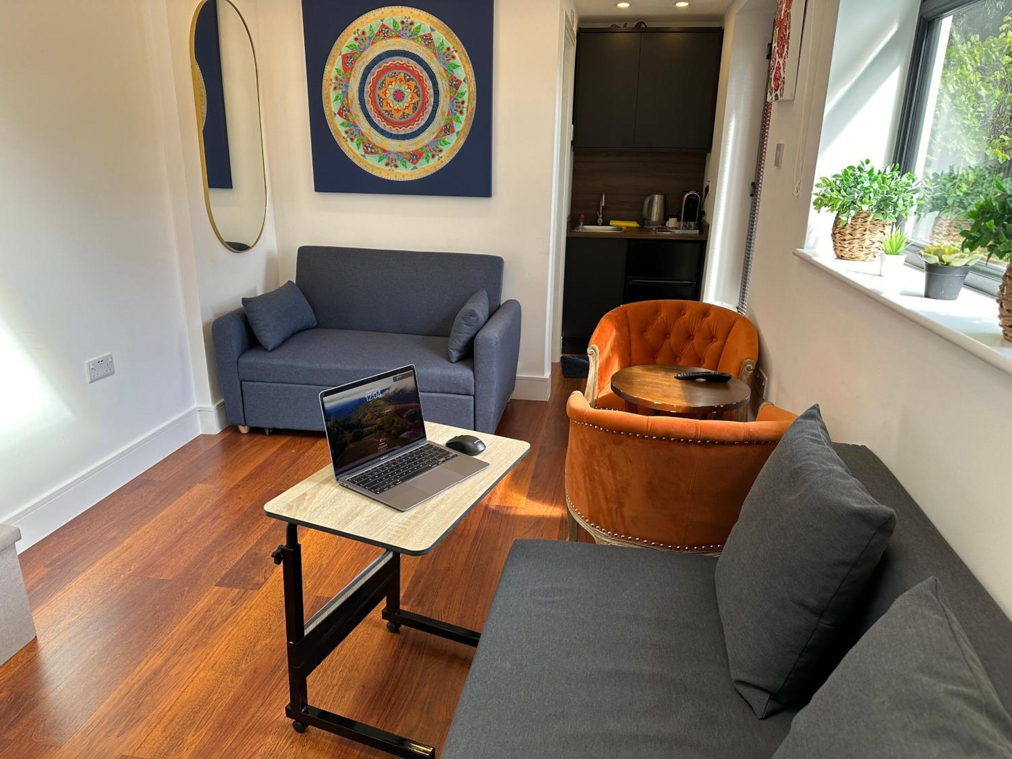 Bespoke Gallery Guesthouse 亨顿 外观 照片